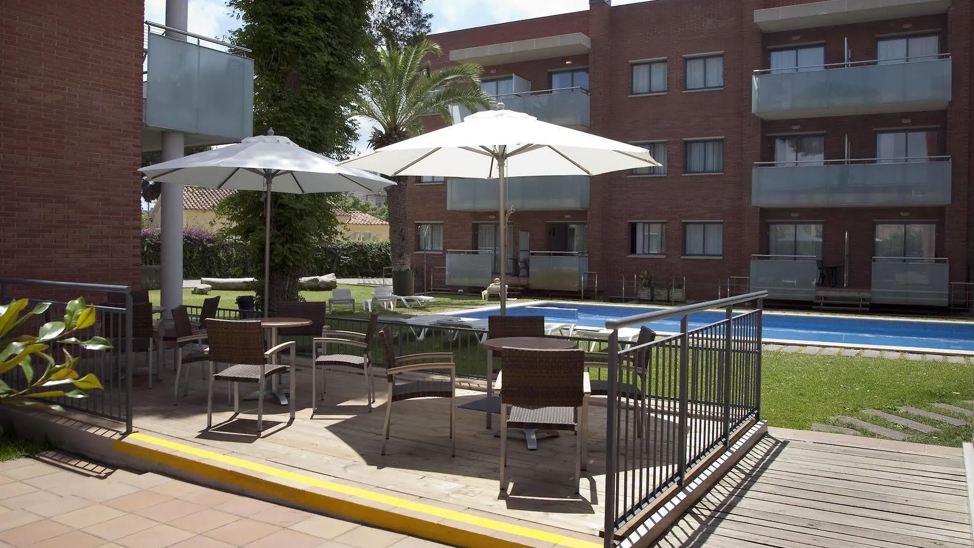 Апарт-отель Sg Costa Bcn Apartments Кастельдефельс